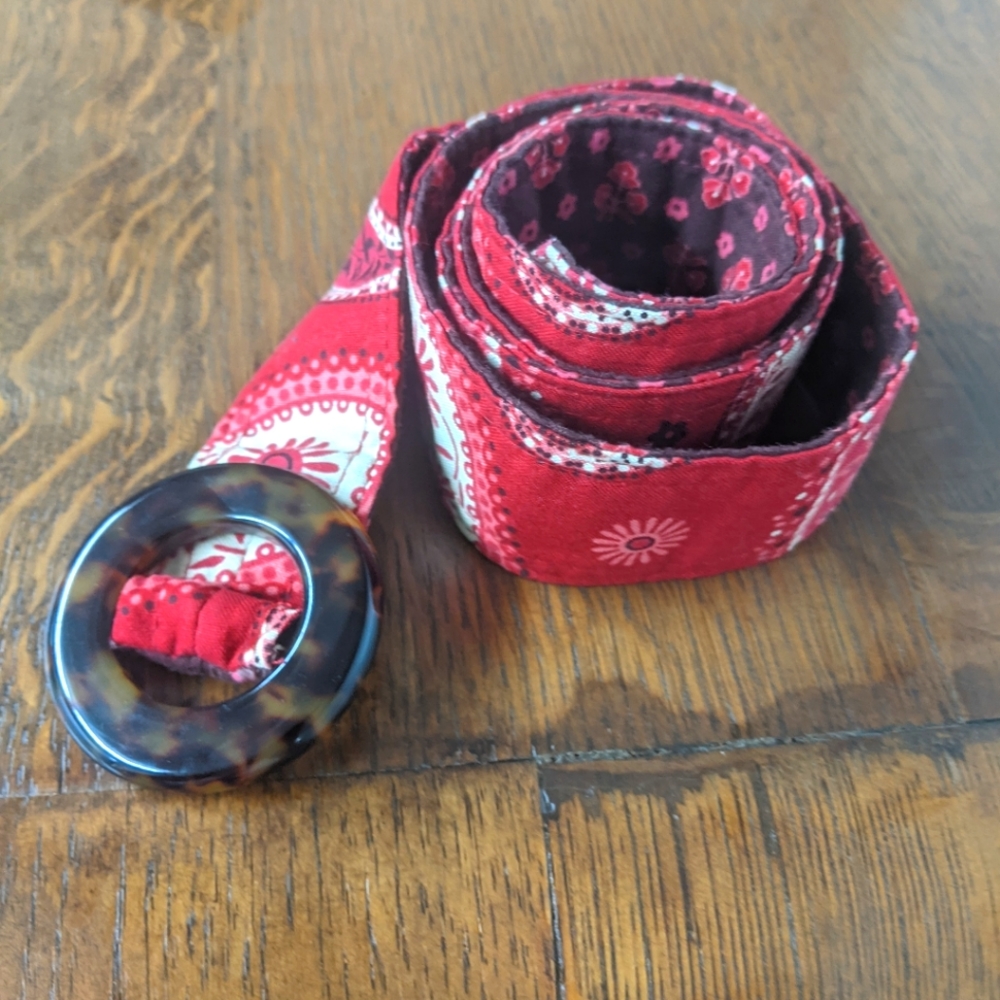 Vera Bradley Mesa Red Belt